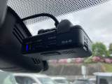 日産純正ドライブレコーダーが付いております!運転中の録画を行ってくれますので、万が一のときに役に立ってくれますよ!