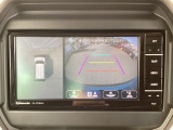 狭い場所での駐車やすれ違いなどでより的確な運転操作に役立つ360&deg;ビューモニターが装備されています。
