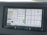 【社外ナビゲーション!】遠くへのお出かけする際の心強い味方です!自車位置の確認はもちろん、Bluetooth接続や機能も充実。各操作もしやすく安心です。