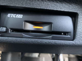 ETC装備!高速等、有料道路の料金所はもちろん話題のスマートICもスムーズに通過でき♪カードがあればご納車日当日からお使い頂けますよ♪