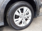 16インチの純正アルミホイール付きです☆(右前)