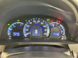 視認性の高いスピードメーターになっております。