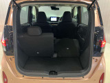 【ラゲッジルーム】後部座席を倒せば大きな荷物も積むことが出来ます!