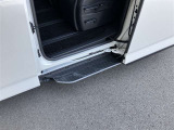 ユニバーサルステップ(助手席側)