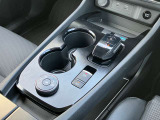 電制シフトです。切り替え操作がスムーズなシフトになります。