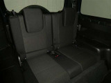 後席シートも広々としたスペースを確保しています。大人でもゆったりと座って頂けますので、大人数でのお出かけもラクラクです♪ドライブに行くのが楽しみですね♪