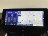 純正ナビを装備。タッチパネル式で使いやすく、お出かけもラクラクです。