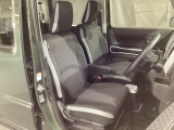 運転席の状態もグッド!年式・走行距離をほとんど感じさせない、大変きれいな室内です!