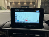 8インチディーラーオプションナビとなっております。インターナビも対応しているので日本全国おでかけすることができます!