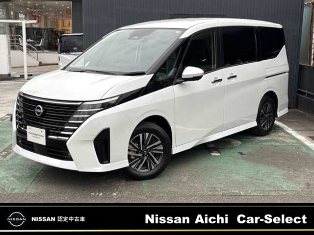 セレナ 1.4 e-4ORCE ハイウェイスターV 4WD 