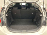 広々としたラゲージスペースを備えています。