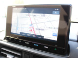 純正ナビ搭載車!!ナビ起動までの時間と地図検索する速度が魅力で、初めての道でも安心・快適なドライブをサポートします!!