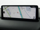 マツダコネクトの10.25インチワイドセンターディスプレイです。『Android Auto』『Apple CarPlay』や独自のコネクテッドサービスに対応したインターフェイスシステムです。