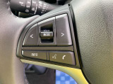ステアリングオーディオスイッチ装備していますので、手を伸ばすことなく、お手元でオーディオの操作が可能です。運転操作に集中できます。