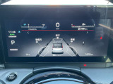 【走行距離 1,600km!】 視認性の良いメーターパネルデザインです。ディスプレイに各種の情報、設定画面が見やすく表示されます。