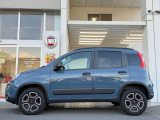 サイドプレートには「4&times;4」の刻印が入っています。