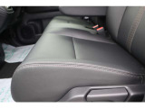 【助手席シート】試乗車上がりで使用感も少なく、シート状態良好です!