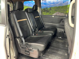 3列目シートはもちろん状態良好☆大人でもゆったりと座って頂けますので、大人数でのお出かけもラクラクです♪ご家族で、気の知れた仲間で、ドライブに行くのが楽しみですね♪