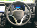 【純正革巻きステアリング】上質な革を使用することで、手にしっかり馴染みとても運転しやすいハンドルです♪