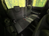 3列目シートはもちろん状態良好☆大人でもゆったりと座って頂けますので、大人数でのお出かけもラクラクです♪ご家族で、気の知れた仲間で、ドライブに行くのが楽しみですね♪