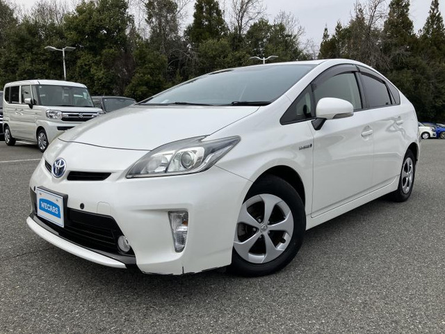 トヨタ プリウス 