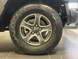 純正アルミホイールです。