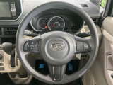 ステアリングも使用感が少なく、きれいな状態となっております♪