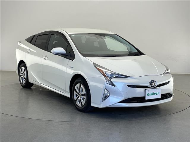 トヨタ プリウス 