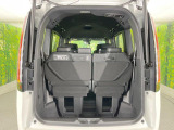 普段のお買い物や通勤、送迎等に十分な荷室スペースを確保しております。セカンドシートを倒すと、大きな荷物の積載も可能です♪