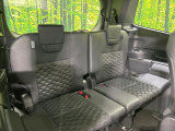 3列目シートはもちろん状態良好☆大人でもゆったりと座って頂けますので、大人数でのお出かけもラクラクです♪ご家族で、気の知れた仲間で、ドライブに行くのが楽しみですね♪