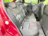 後部座席も気になるようなキズ・汚れやへたり等、大きなダメージはなく、良好な状態です。
