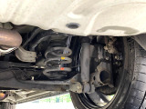 お車を安心してお乗りいただく為には、足回りの定期点検が欠かせません。サービスサポート(有償保証)では無料点検もご提供しており、安心のカーライフをお過ごしいただけるサポート体制が整っています。