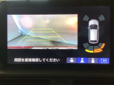 バックでの車庫入れも安心です! リアカメラが付いているバックモニター付のナビを装備しております。バンパーについているソナーや、操作線もついており距離感も画面から確認できます。