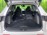 後席を格納すると、これだけの広さが!シーンに合わせたシートアレンジで、大きな荷物も積むことが出来ます♪