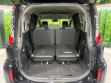 普段のお買い物や通勤、送迎等に十分な荷室スペースを確保しております。セカンドシートを倒すと、大きな荷物の積載も可能です♪