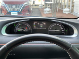 【スピードメーター】メーターがシンプルで見やすく運転しやすいですね!