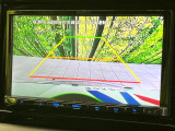 【バックカメラ】駐車時に後方がリアルタイム映像で確認できます。大型商業施設や立体駐車場での駐車時や、夜間のバック時に大活躍!運転スキルに関わらず、今や必須となった装備のひとつです!