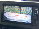 【バックカメラ】駐車時に後方がリアルタイム映像で確認できます。大型商業施設や立体駐車場での駐車時や、夜間のバック時に大活躍!運転スキルに関わらず、今や必須となった装備のひとつです!
