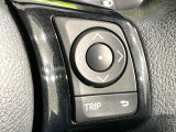 【ステアリングスイッチ】運転中、前方から目線をそらすことなく、オーディオ等の操作が可能な便利機能!安心&快適なドライブを演出してくれます♪