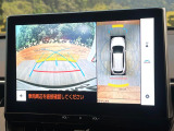 【パノラミックビューモニター】専用のカメラにより、上から見下ろしたような視点で360度クルマの周囲を確認することができます☆死角部分も確認しやすく、狭い場所での切り返しや駐車もスムーズに行えます。