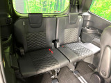 3列目シートはもちろん状態良好☆大人でもゆったりと座って頂けますので、大人数でのお出かけもラクラクです♪ご家族で、気の知れた仲間で、ドライブに行くのが楽しみですね♪