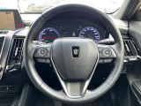 【純正革巻きステアリング】上質な革を使用することで、手にしっかり馴染みとても運転しやすいハンドルです♪