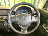 ステアリングも使用感が少なく、きれいな状態となっております♪
