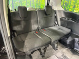 3列目シートはもちろん状態良好☆大人でもゆったりと座って頂けますので、大人数でのお出かけもラクラクです♪ご家族で、気の知れた仲間で、ドライブに行くのが楽しみですね♪