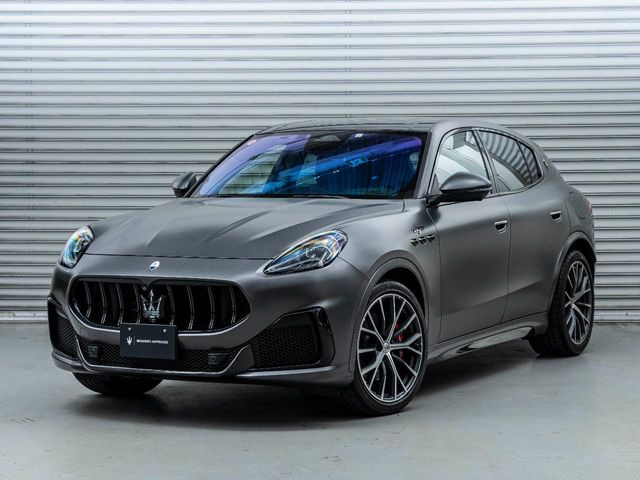 グレカーレ トロフェオ 4WD 