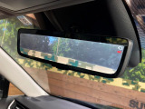 【デジタルインナーミラー】後席の大きな荷物や同乗者で後方が確認しづらい時でも安心!カメラが撮影した車両後方の映像をルームミラー内に表示。クリアな視界で状況の確認が可能です!