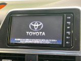 【純正ナビ】人気の純正ナビを装備しております。ナビの使いやすさはもちろん、オーディオ機能も充実!キャンプや旅行はもちろん、通勤や買い物など普段のドライブも楽しくなるはず♪