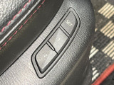 【メモリー機能付きパワーシート】ドライバーごとに設定したシート位置を記憶して、ボタン一つで切り替えできる便利な機能!運転する方が複数名いらっしゃるご家庭におすすめです♪