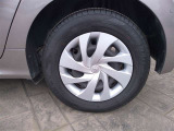 14インチのホイールがついたお車です