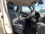 運転席シート廻りは使用感も少なく、良好な状態となっています。丁寧に使われていたことがよくわかりますね。